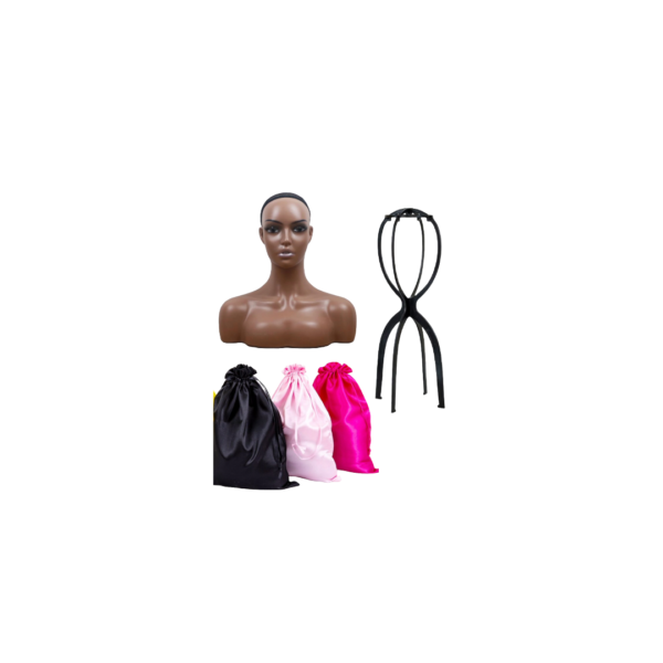 Dreamlover Mannequin Frontlace Flow – Life-size mannequin head with dark brown skin tone, designed for displaying wigs. Features a head circumference of 55 cm, height of 40 cm, and made from durable ABS plastic. Includes three silk wig carrying bags for storage.